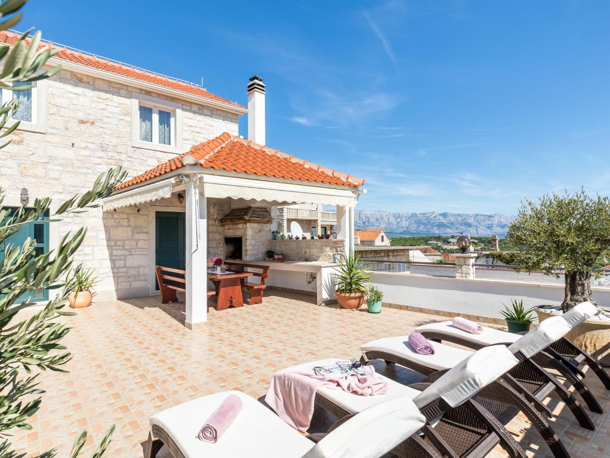 Luxurious Villa In Selca With Pool Exteriör bild
